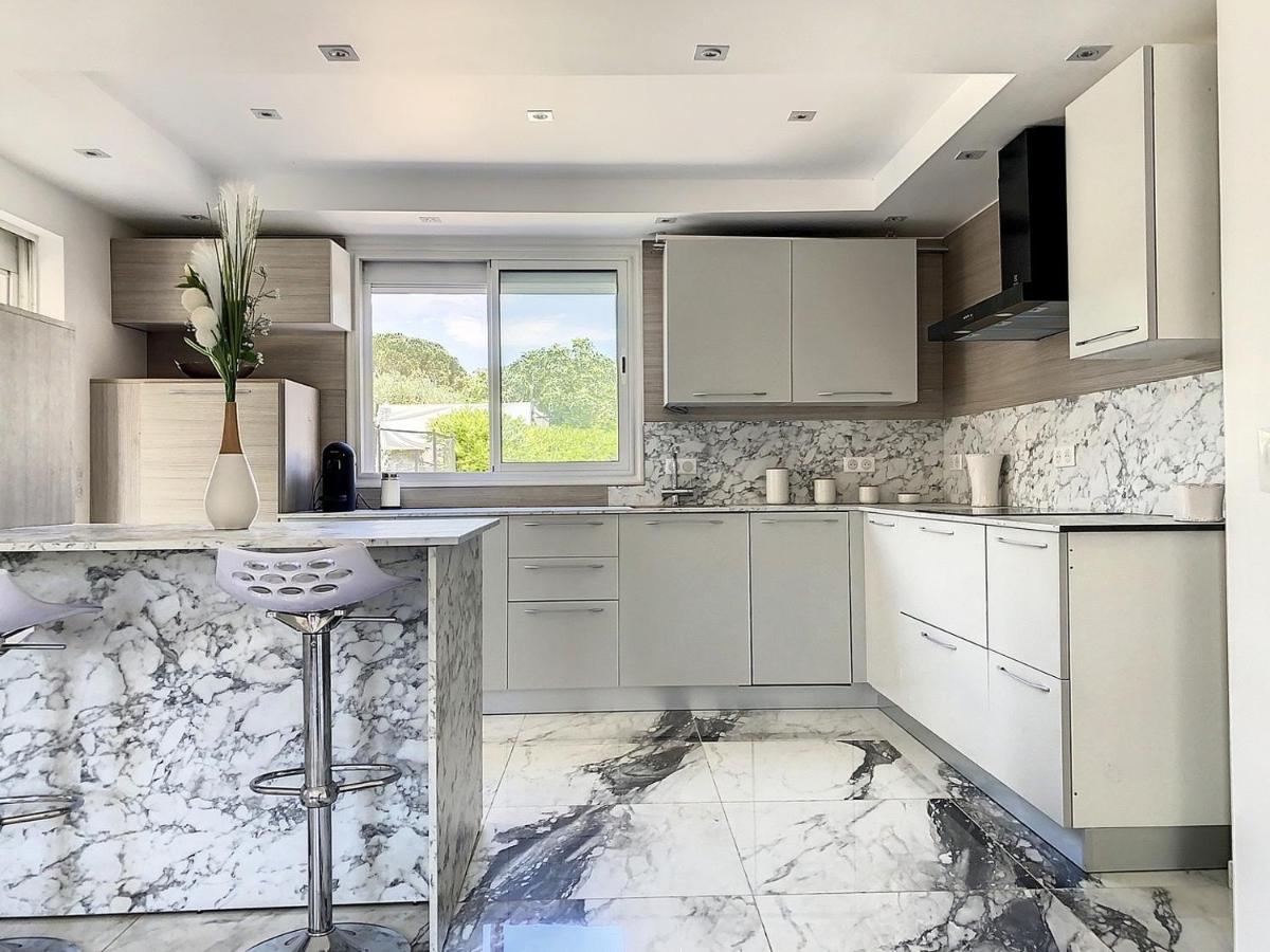 Apartamento 3 Pièces climatisé en rez de jardin avec piscine Villeneuve-Loubet Exterior foto